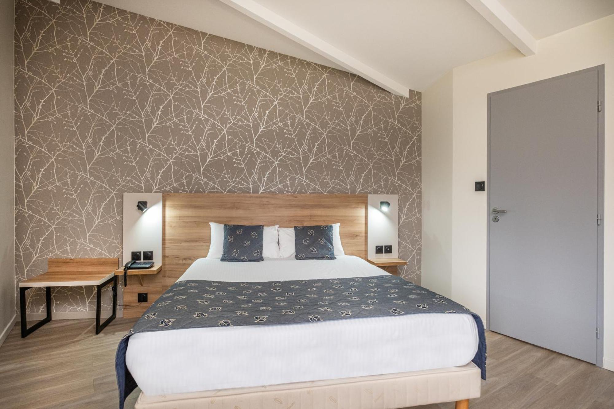 Charme Hotel, Montbeliard Sud Экстерьер фото
