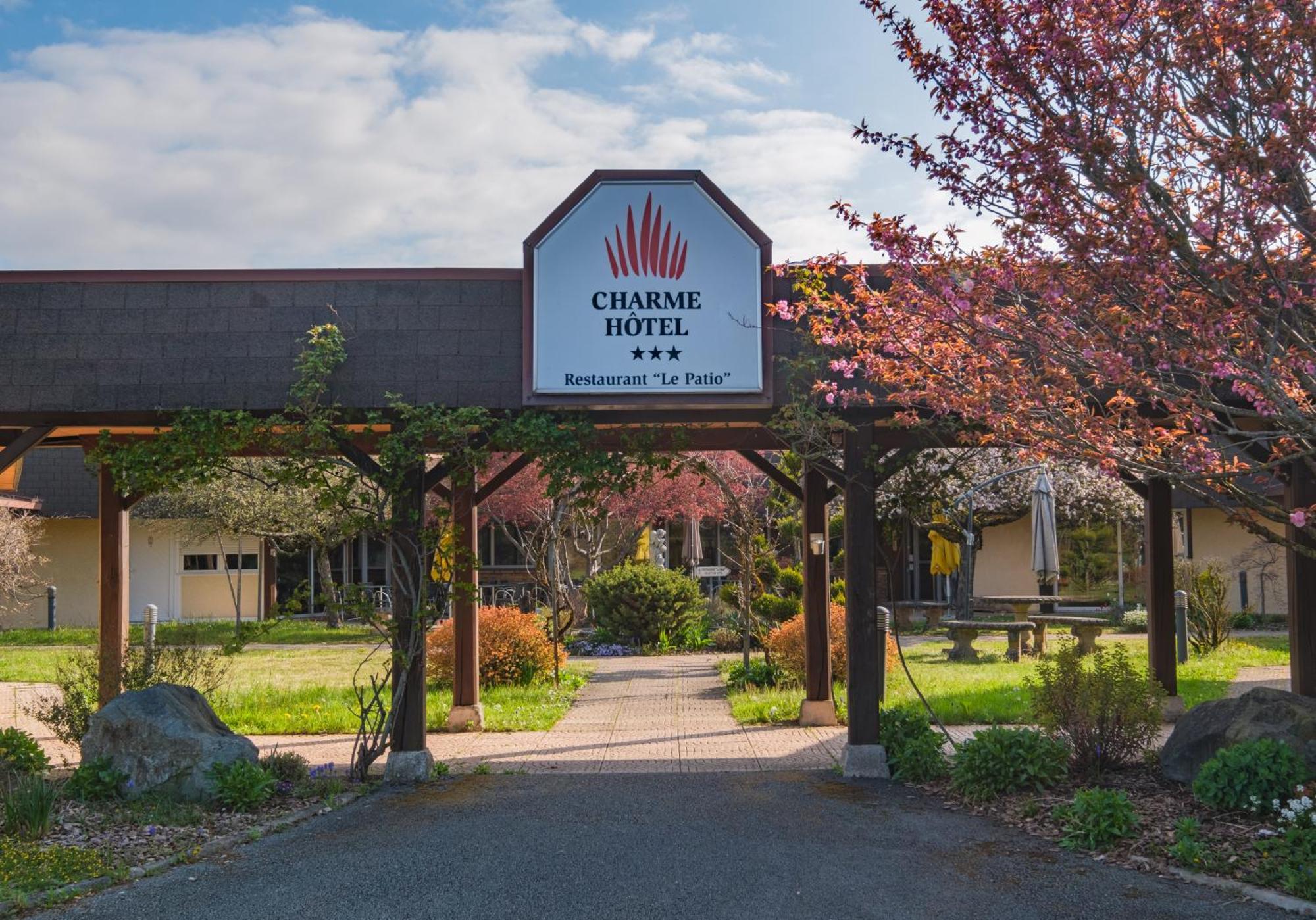 Charme Hotel, Montbeliard Sud Экстерьер фото