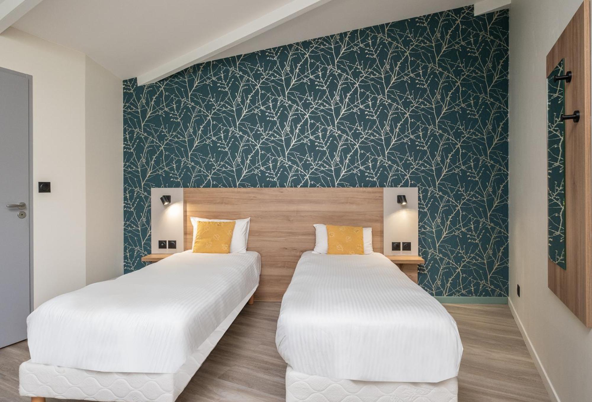 Charme Hotel, Montbeliard Sud Экстерьер фото